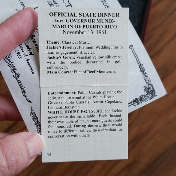 Gold and diamond necklace worn by Jackie Kennedy - Picture 3 of 8